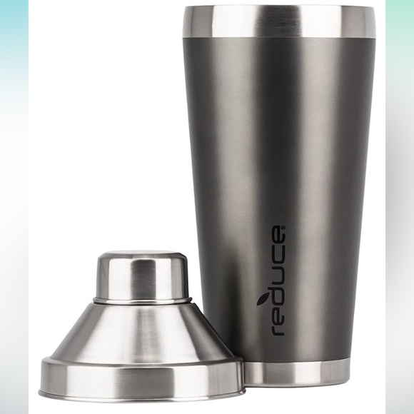 Insulated Cocktail Shaker, 20 oz Stainless Steel with Built In Strainer - Picture 2 of 9